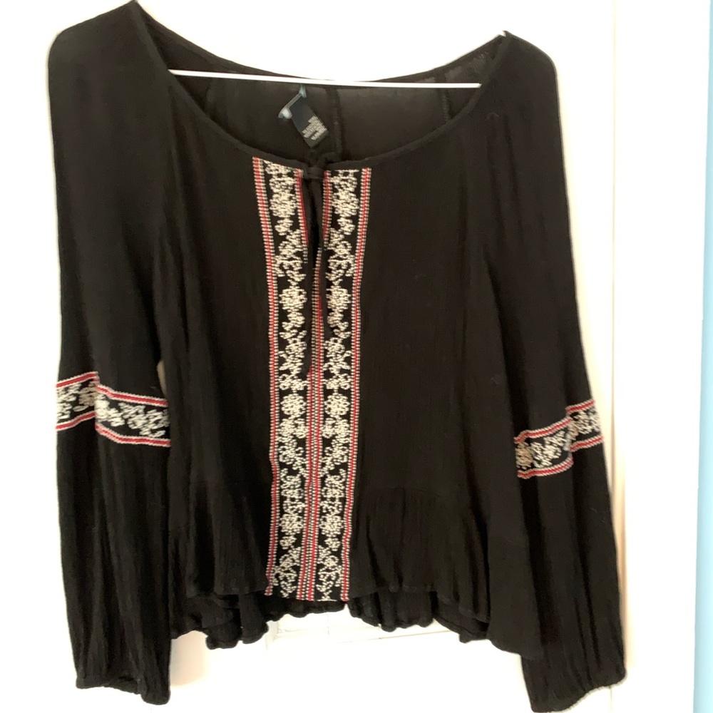 Forever 21 Medium Long Sleeve Top